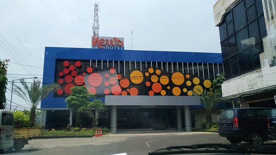 news hotel